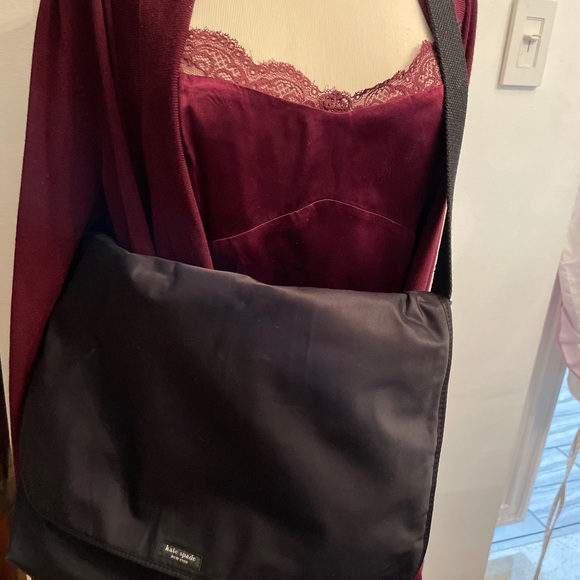 KATE SPADE NY BLACK NYLON MESSENGER LAPTOP BAG - Picture 2 of 7